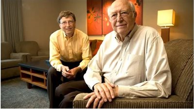 بيل جيتس يحكي عن حزنه علي والده :