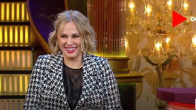 شيرين رضا: الجمال هدية من ربنا وبابا كان بيحب يصورني كتير | فيديو