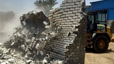 إزالة 19 حالة بناء مخالف على أملاك الدولة فى الجيزة 