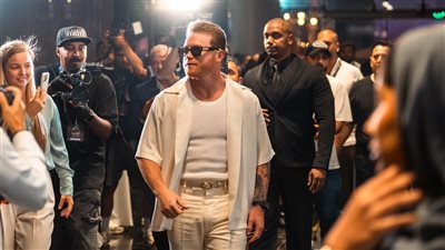 وصول كانيلو ألفاريز إلى المؤتمر الصحفي الأول في الرياض لنزال القرن |صور 