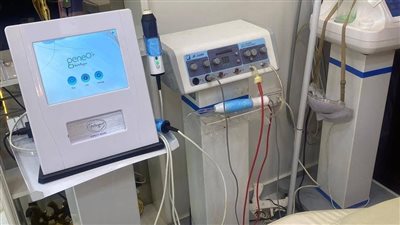 إغلاق مركز تجميل غير مرخص لسيدة منتحلة صفة طبيبة بالإسماعيلية