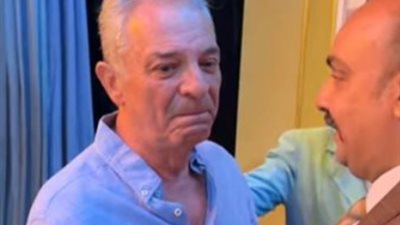 محمود حميدة يكشف عن سبب تأثره ودموعه في العرض المسرحي الأرتيست 