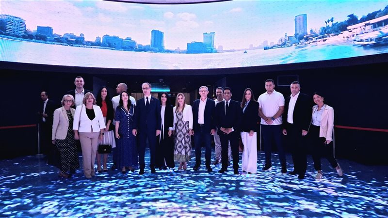 جانب من الزيارات