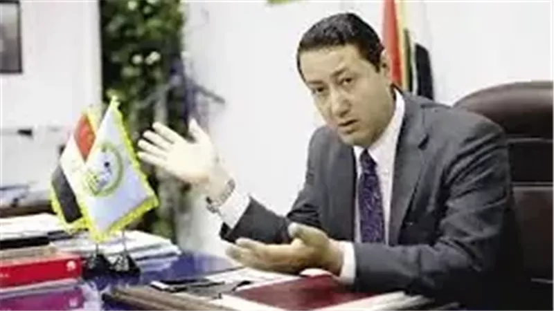 الدكتور شريف الهادي،