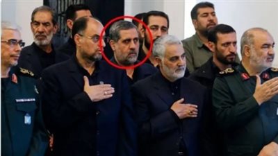 في شقته بقلب إيران.. من هو 