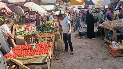 أهالي حي السويس يطالبون باستكمال رصف الشوارع المحيطة بسوق الأنصاري