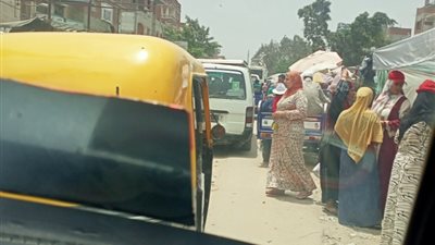 أزمة في شوارع البحيرة.. أهالي قرية ذقيلح يستغيثون بالمسؤولين لنقل سوق الاثنين