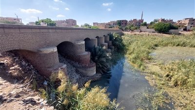 بعد تحويلها لمقلب قمامة.. قناطر الطليحات في سوهاج تحفة معمارية 