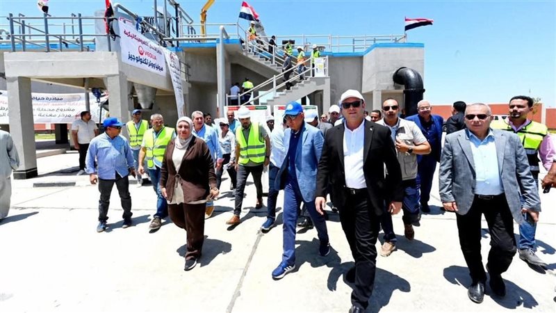 وزير الإسكان من المنيا