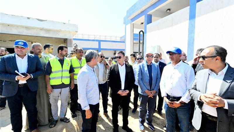 وزير الإسكان 