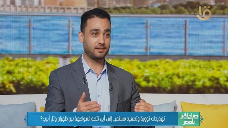 الكاتب الصحفي عمرو