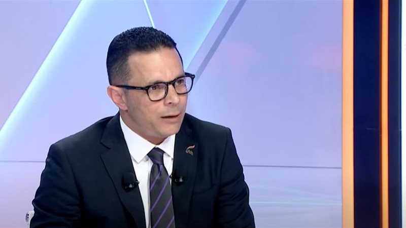 الدكتور طارق العكاري