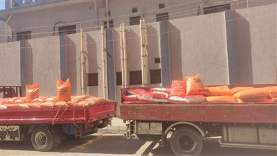 ضبط 9 طن سماد محظور تداوله قبل بيعه بالسوق السوداء بالفيوم 