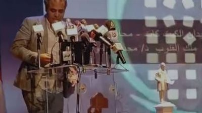 عصام درويش يكشف تفاصيل تصميم تمثال الدكتور مجدي يعقوب: «شرف كبير»