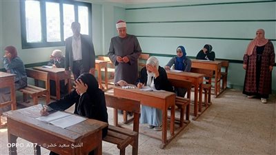 الثانوية الأزهرية 2025.. طلاب الأدبي يؤدون امتحان الجغرافيا (مبصرين) اليوم