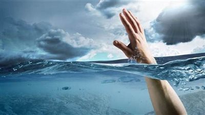 الغرق الجاف.. خطر صامت يلاحق الإنسان بعد السباحة        