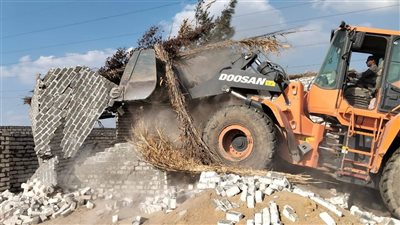 محافظ المنوفية يتابع جهود الوحدات المحلية بإزالة التعديات والمتغيرات المكانية