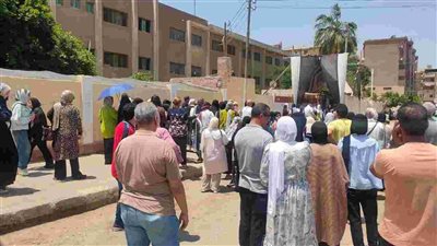 شكاوى من طلاب الثانوية العامة بالقليوبية بسبب طول امتحان اللغة العربية 