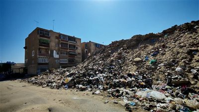 أكوام الرتش ومخلفات البناء تثير استياء أهالي محافظة ببورسعيد