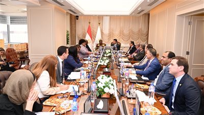 لبحث استضافة مصر دورة الألعاب الأفريقية.. وزير الرياضة يستقبل وفد 