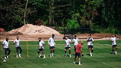 «كان نفع نفسه».. محمد صلاح يرد على انتقادات ميدو لـ لاعبى الأهلى 