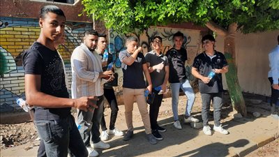 الكل بيقول يارب..  توافد طلاب الثانوية العامة لأداء امتحان مادة اللغة العربية 