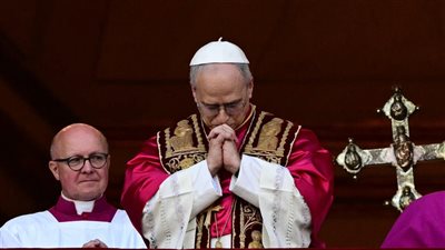 بابا الفاتيكان يعرب عن أمله في السلام الدائم بمنطقة الشرق الأوسط 