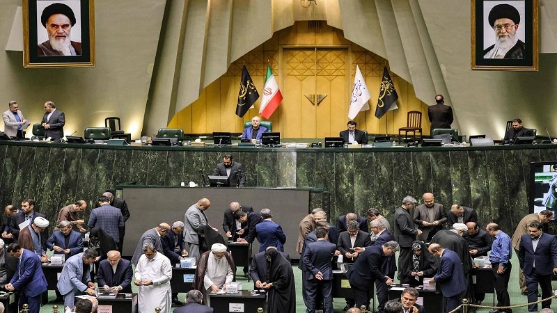 البرلمان الإيراني