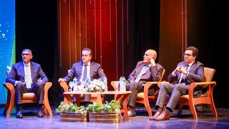وزير الصحة خلال الإحتفالية