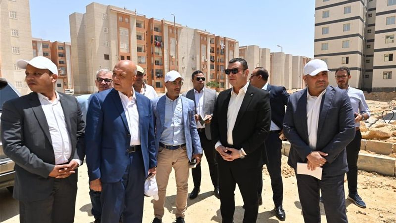 وزير الاسكان فى مدينة