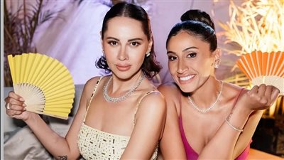 صاحبي يا صاحبي.. دينا الشربيني وياسمين رئيس يخطفان الأنظار خلال حضورهما زفاف