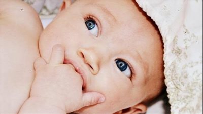 هل يجوز تسمية المولود بأسماء الله الحسنى.؟. الإفتاء توضح الحكم