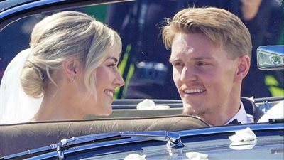 مارتن أوديجارد يحتفل بزفافه للمرة الثانية على هيلين سبيلينج الراقصة المحترفة