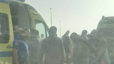 إصابة 9 أشخاص بحادث إنقـلاب سيارة ميكروباص بصحراوي القاهرة الإسكندرية 