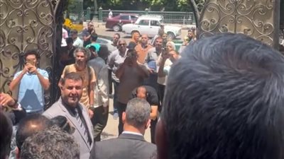 «مش دستورية».. وقفة احتجاجية لمحامين أمام النقابة اعتراضًا على الرسوم القضائية