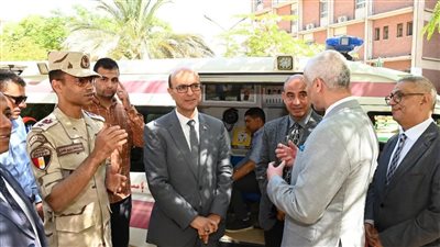 رئيس جامعة أسيوط: حريصون على ترسيخ ثقافة التبرع بالدم وتعزيز روح العطاء 