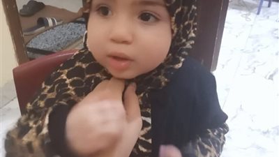 إحالة المتهمة بقتل طفلة ثلاثة أعوام بسبب حلق ذهبي بالبدرشين للجنايات 