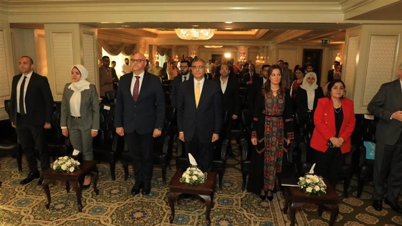 افتتاح معرض