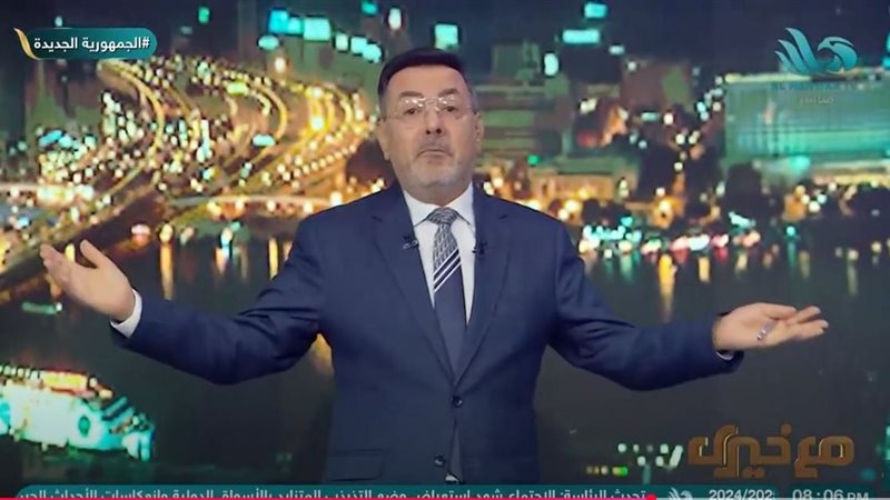 الإعلامي خيري رمضان