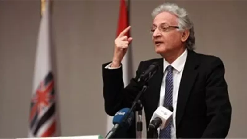 الكاتب الصحفى عبدالله
