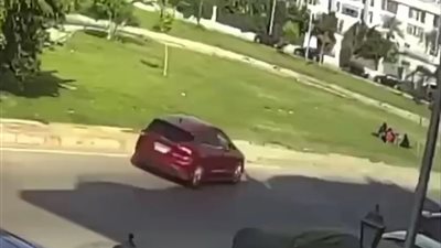 عرض المتهمة بدهس 4 اسر بمنطقة النرجس علي الطب الشرعي 