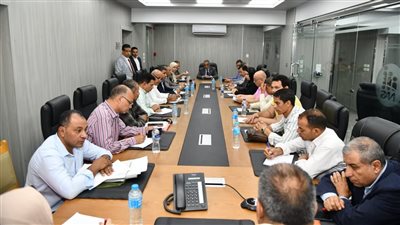 محافظ الفيوم يتابع معدلات الآداء بملفي التقنين والتصالح وموقف الرد على المتغير