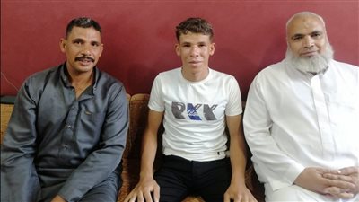 والد عبدالرحمن الأول على الشهادة الإعدادية للصم بالشرقية: ربنا كرمنا فيه