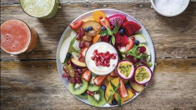 انتعاش طبيعي وطاقة متجددة.. 8 فواكة تنظف معدتك بلطف وتدعم الجهاز الهضمي