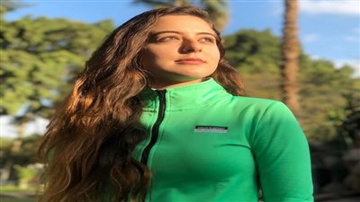 سارة نور تكشف أسرار الوقوف أمام الزعيم إلى تجربة الكوبرا ومخاوف التصوير