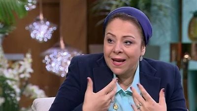 نهاد أبو القمصان غاضبة من كارتة الساحل: «بندفع 10 جنيه رايح و10 جاي ومفيش نور»