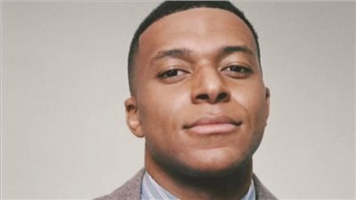 نجم ريال مدريد كيليان مبابي في أحدث حملة لدار ديور