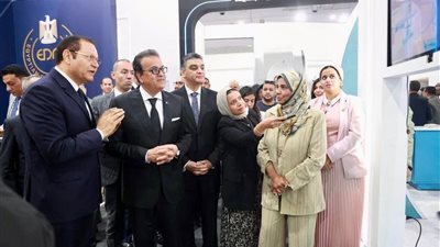 أحمد طه: التكنولوجيا تلعب دورًا محوريًّا فى إدارة المنشأت الصحية 