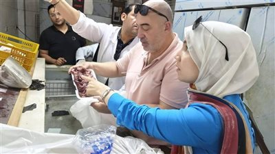 ضبط كميات كبيرة من اللحوم والدواجن مجهولة المصدر بأسواق بورفؤاد