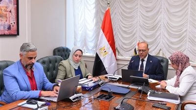  وزيرالعمل يوجه مكاتب التمثيل بالخارج بالتواصل مع الشركات لتوفير فرص عمل